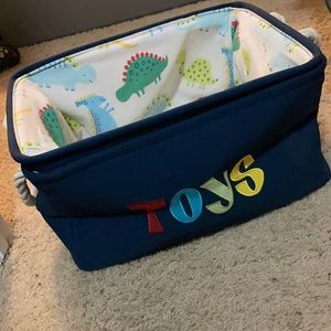 Toy bin